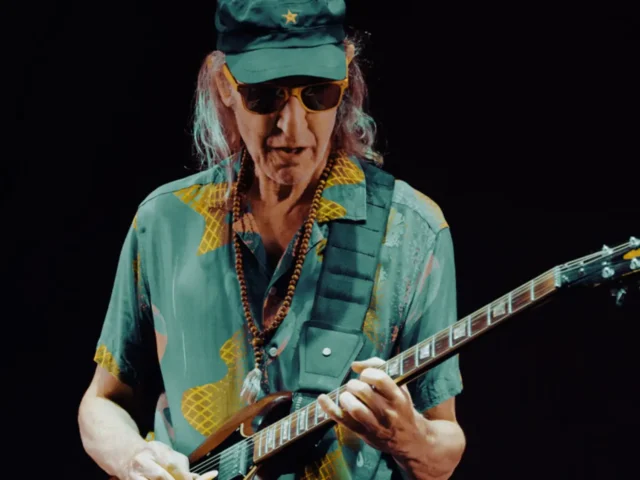 Skay Beilinson lanza ‘Rebelión en la jaula’ junto a Los Fakires