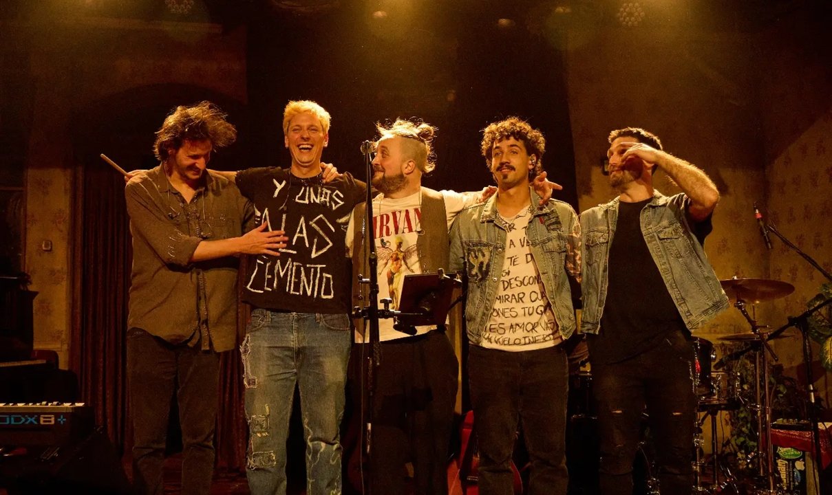 Motel Montpellier presenta versión en vivo de 'Abeja'